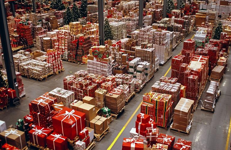 Magazijn kerstcadeautjes